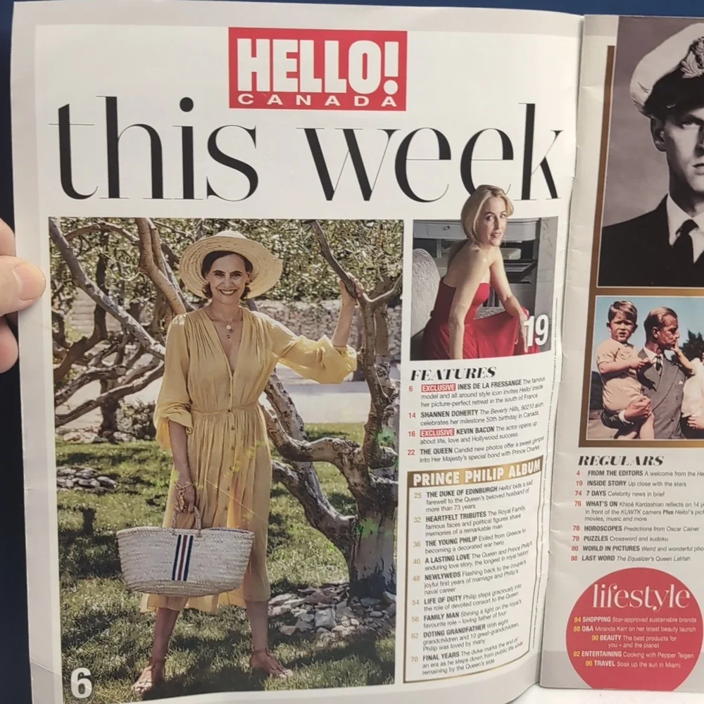 Royal Commemorative Magazine Set - Picture 13 of 16